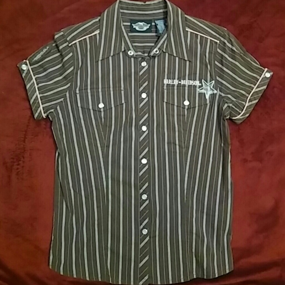 Ladies Harley Davidson garage shirt